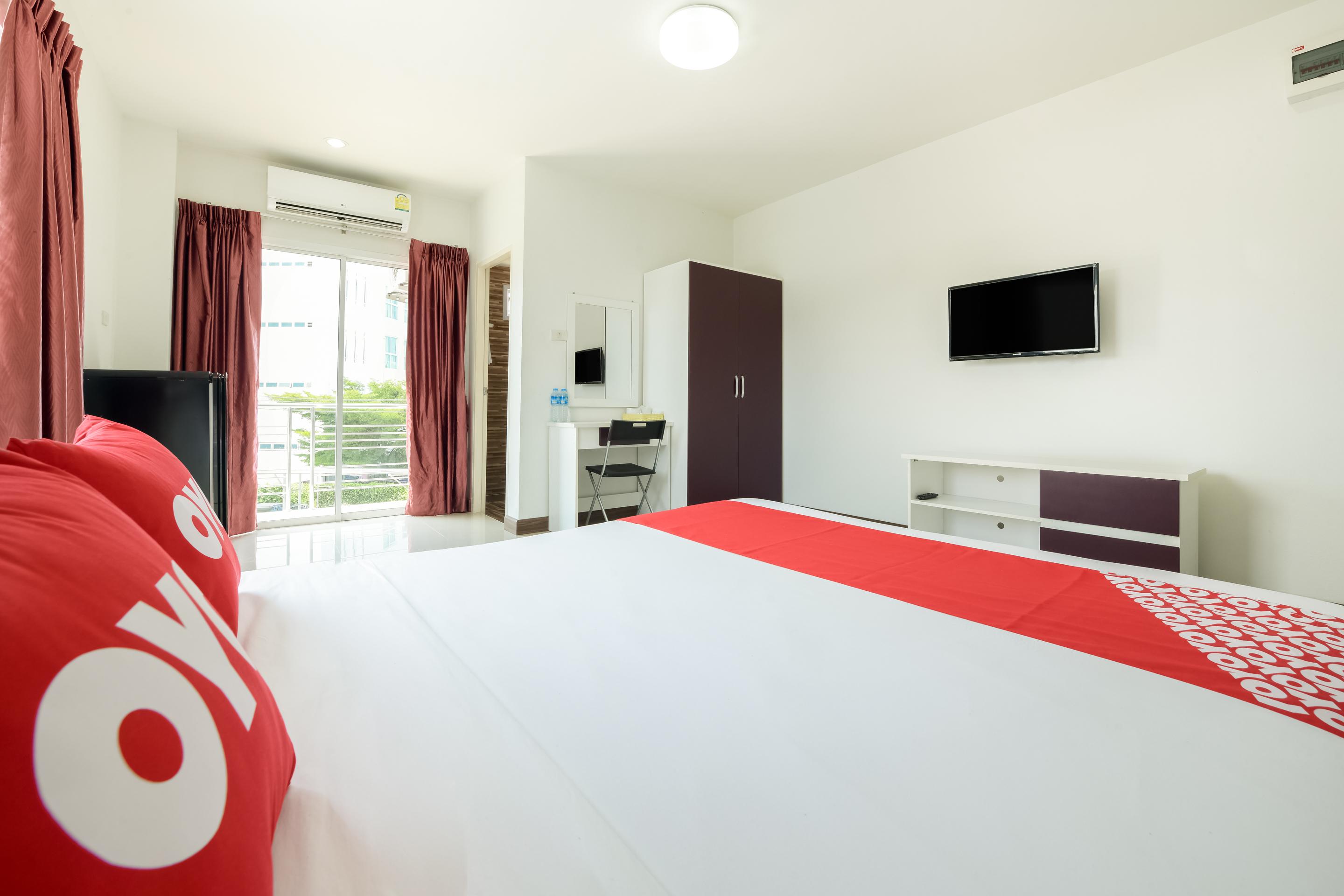 Hotel Oyo 350 Mae Saeng Place 2*