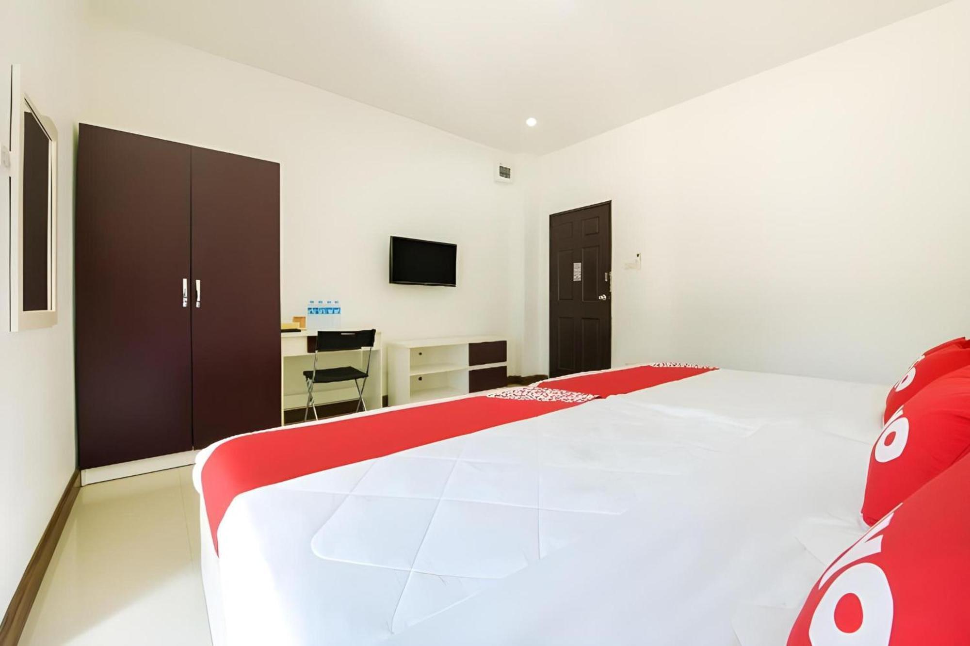 Oyo 350 Mae Saeng Place Hotel
