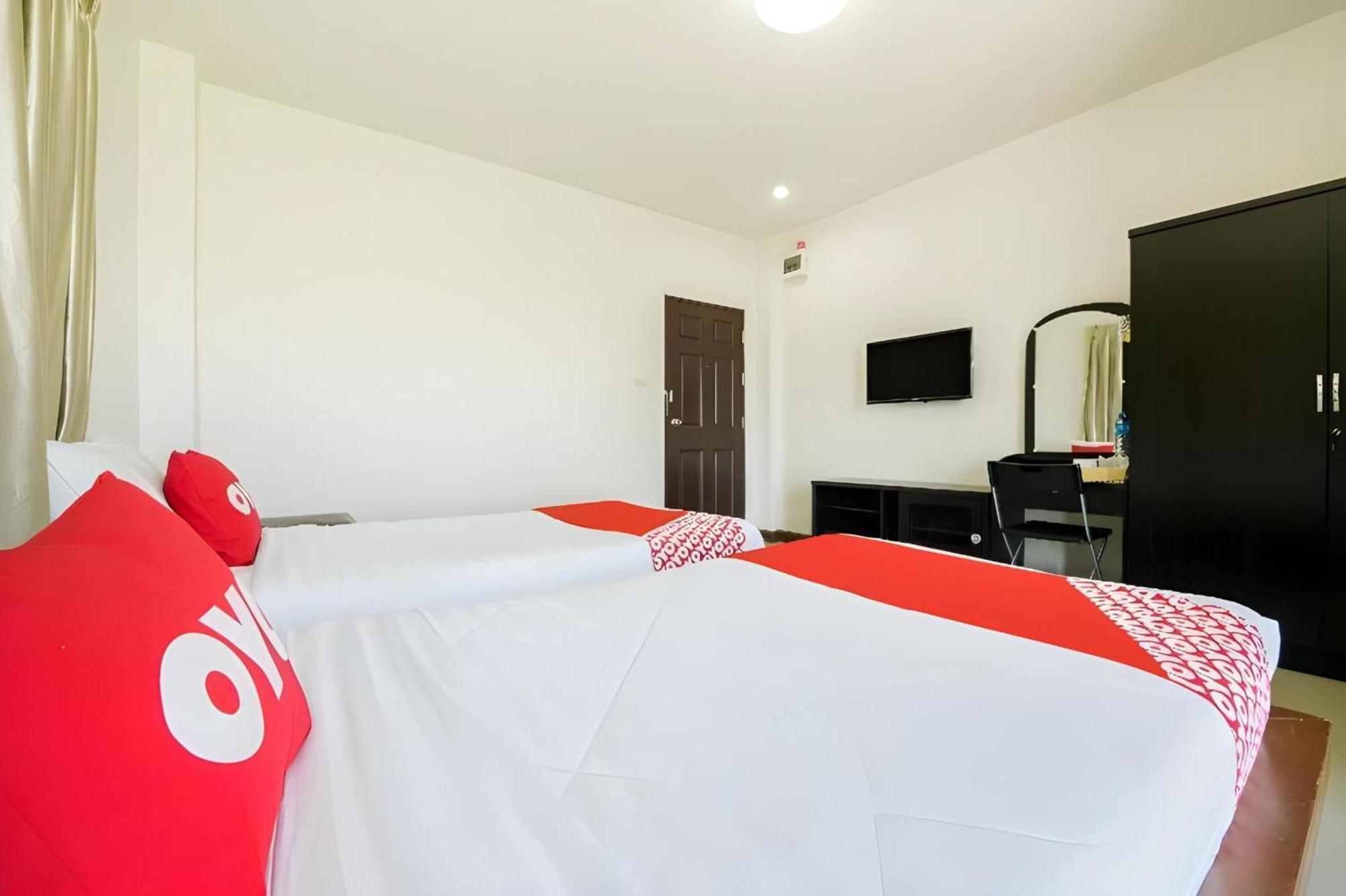 Hotel Oyo 350 Mae Saeng Place Si Racha